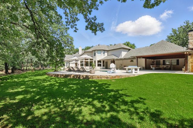 200 Mosswood Drive, Argyle, TX 76226