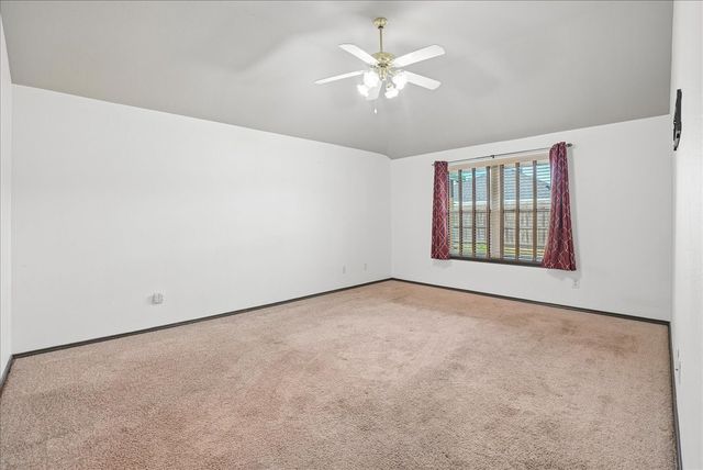 1004 Cedarbrook Circle, Grand Prairie, TX 75052