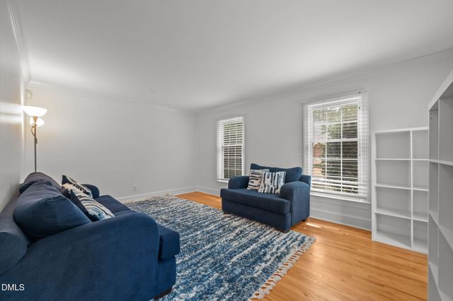 607 Queen Annes Road, Greenville, NC 27858