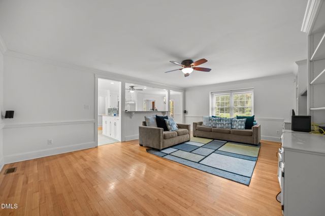 607 Queen Annes Road, Greenville, NC 27858