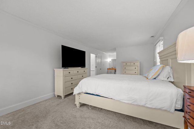 607 Queen Annes Road, Greenville, NC 27858