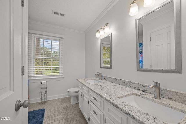 607 Queen Annes Road, Greenville, NC 27858