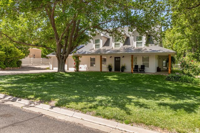 246 W MOUNTAIN CHARM RD, Toquerville, UT 84774