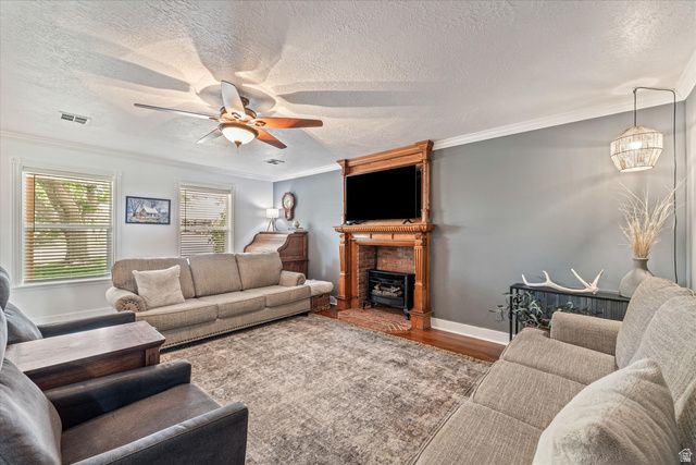 246 W MOUNTAIN CHARM RD, Toquerville, UT 84774