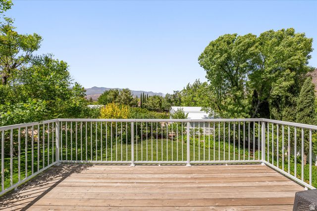 246 W MOUNTAIN CHARM RD, Toquerville, UT 84774