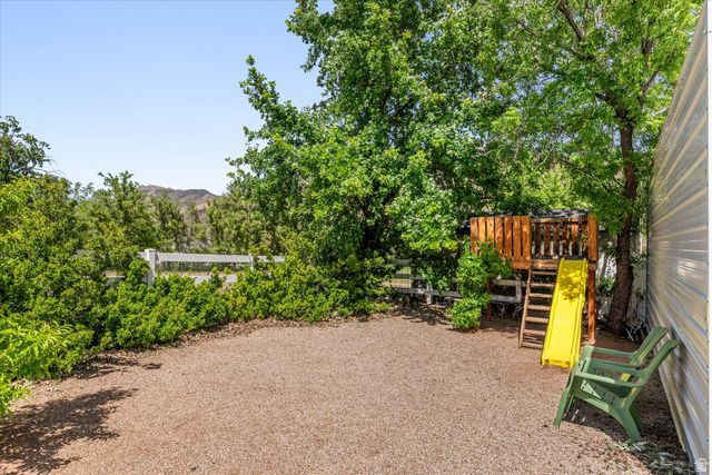 246 W MOUNTAIN CHARM RD, Toquerville, UT 84774