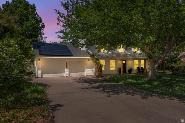 246 W MOUNTAIN CHARM RD, Toquerville, UT 84774