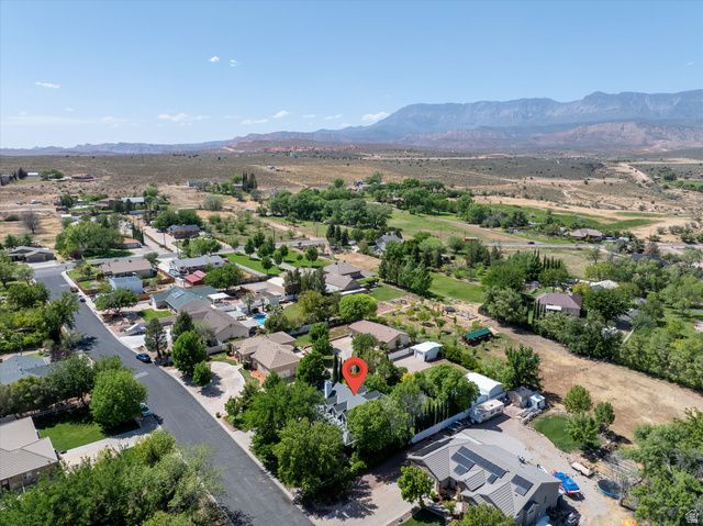 246 W MOUNTAIN CHARM RD, Toquerville, UT 84774