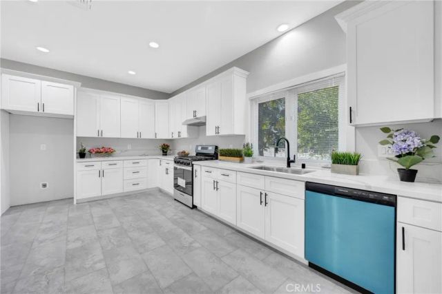 404 E Kingsley Avenue, Pomona, CA 91767
