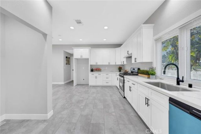 404 E Kingsley Avenue, Pomona, CA 91767