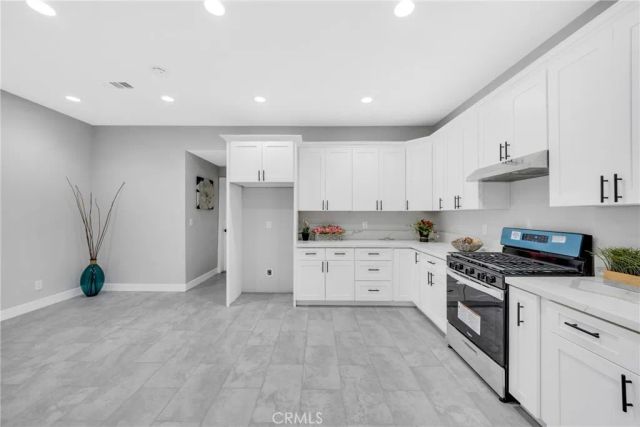 404 E Kingsley Avenue, Pomona, CA 91767