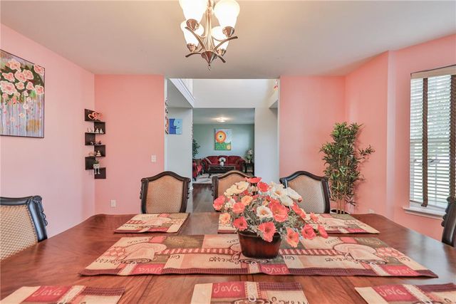 1196 Glassywing Place, Upper Macungie Twp, PA 18031
