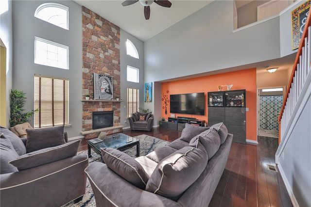 1196 Glassywing Place, Upper Macungie Twp, PA 18031