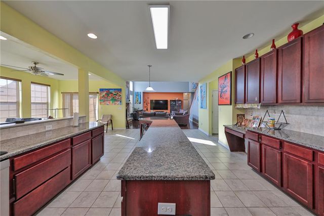 1196 Glassywing Place, Upper Macungie Twp, PA 18031