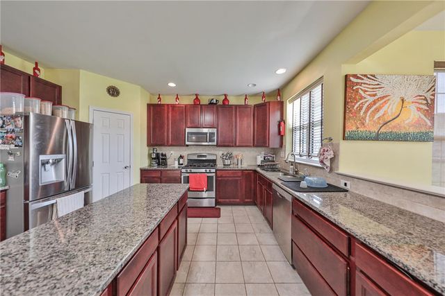 1196 Glassywing Place, Upper Macungie Twp, PA 18031