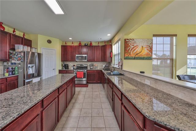 1196 Glassywing Place, Upper Macungie Twp, PA 18031