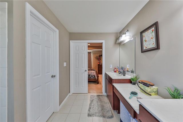 1196 Glassywing Place, Upper Macungie Twp, PA 18031