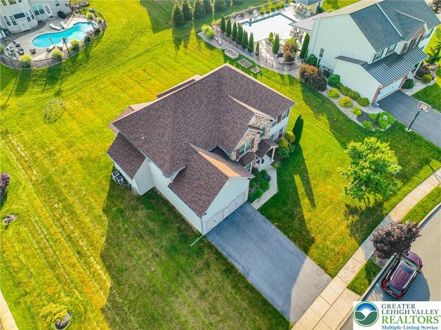 1196 Glassywing Place, Upper Macungie Twp, PA 18031