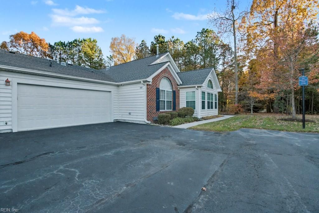 103 Horatio Gates DR, Yorktown, VA 23690