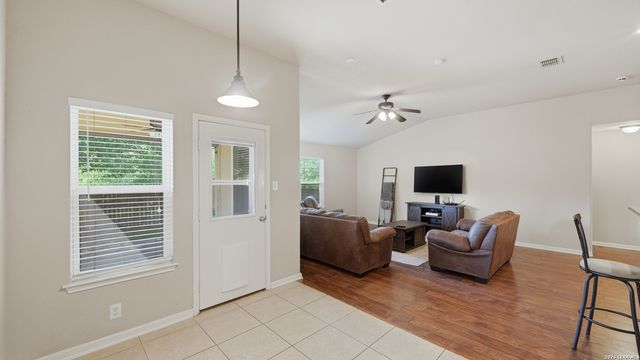 13511 BILTMORE LKS, Live Oak, TX 78233