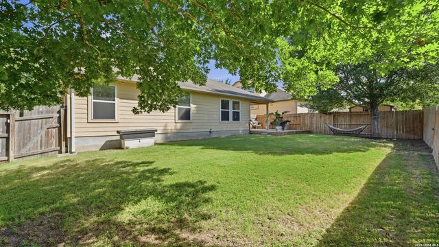13511 BILTMORE LKS, Live Oak, TX 78233
