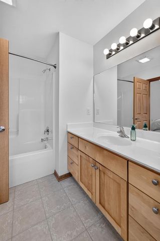 3801 Design Pass, Madison, WI 53719