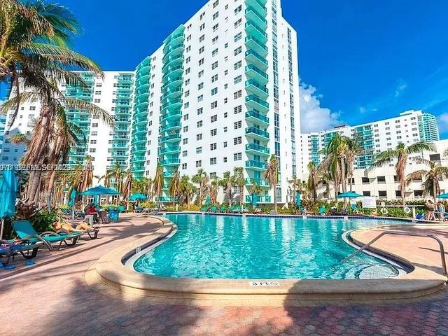 3901 S Ocean Dr PH16Z, Hollywood, FL 33019