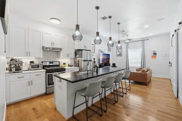 1401 Sydnor Street, Houston, TX 77020