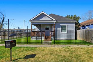 1401 Sydnor Street, Houston, TX 77020