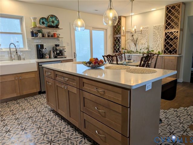 2801 London Ct, Glen Allen, VA 23060