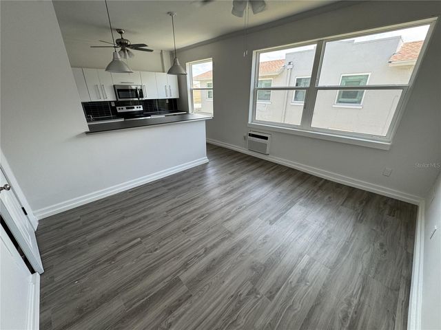 428 ARMADA ROAD S 6, Venice, FL 34285