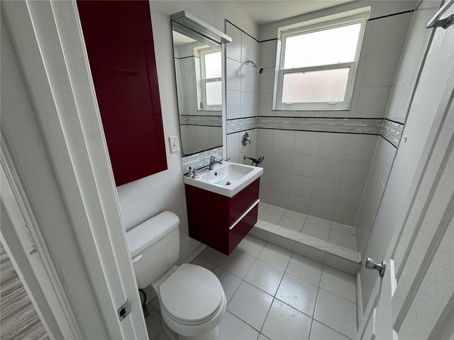 428 ARMADA ROAD S 6, Venice, FL 34285