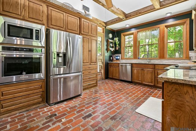 11951 Cline Dr, Baker, LA 70714
