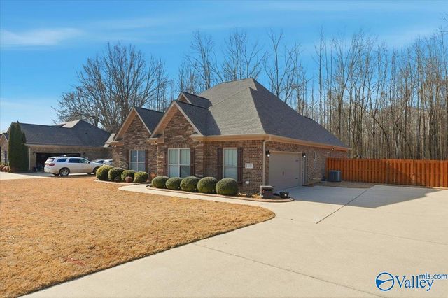 110 Khaki Ridge Drive, Hazel Green, AL 35750