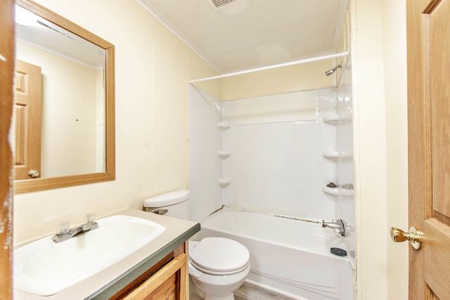 223 Peters St, Houma, LA 70363