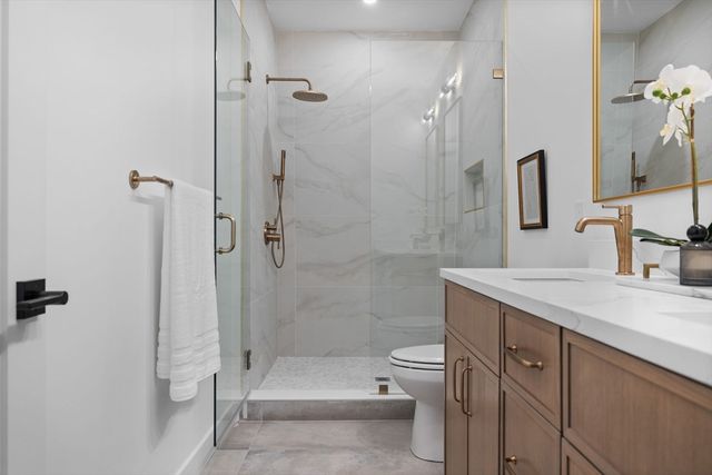 125 Addison Street 6, Boston, MA 02128