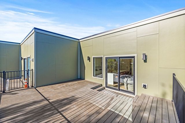 125 Addison Street 6, Boston, MA 02128