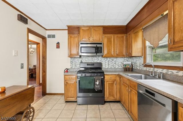 346 Farley Ave, Scotch Plains Twp., NJ 07076