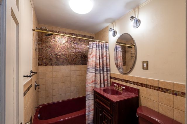 11 Homestead Road, Lynnfield, MA 01940