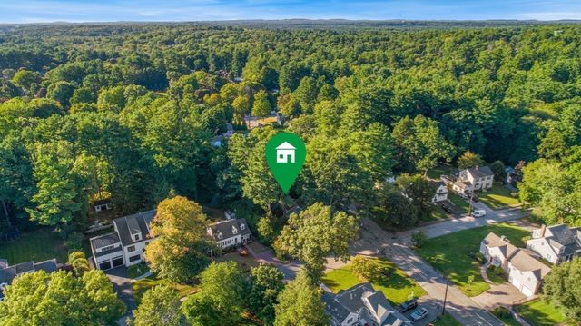 11 Homestead Road, Lynnfield, MA 01940