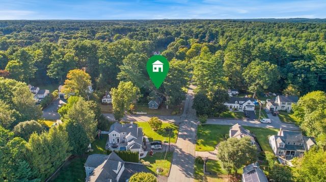 11 Homestead Road, Lynnfield, MA 01940