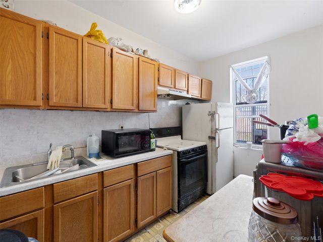 99 E 31st Street, Brooklyn, NY 11226
