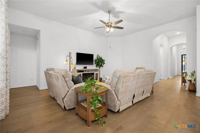 5724 Toscana Trace, Round Rock, TX 78665