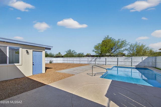 3662 W Wesleyan Drive, Tucson, AZ 85741