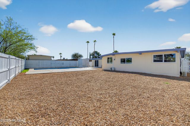 3662 W Wesleyan Drive, Tucson, AZ 85741