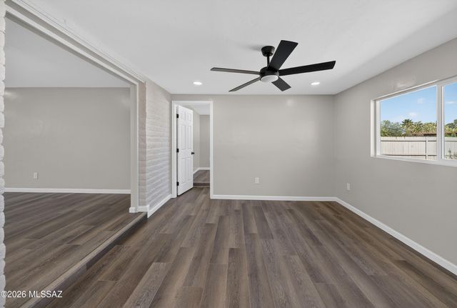 3662 W Wesleyan Drive, Tucson, AZ 85741