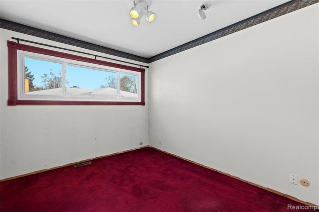 7275 Merrybrook, West Bloomfield, MI 48322