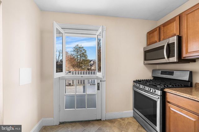 237 N ESSEX AVE, Narberth, PA 19072