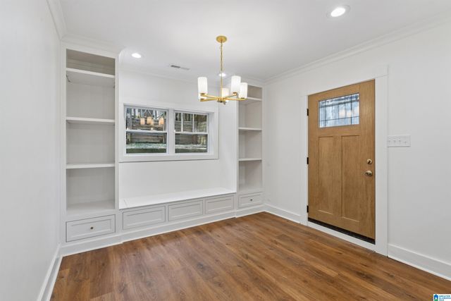 206 MOUNTAIN AVENUE, Mountain Brook, AL 35213