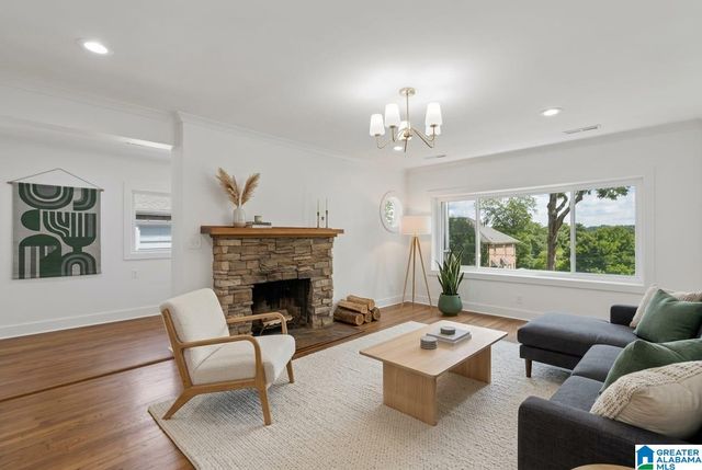 206 MOUNTAIN AVENUE, Mountain Brook, AL 35213